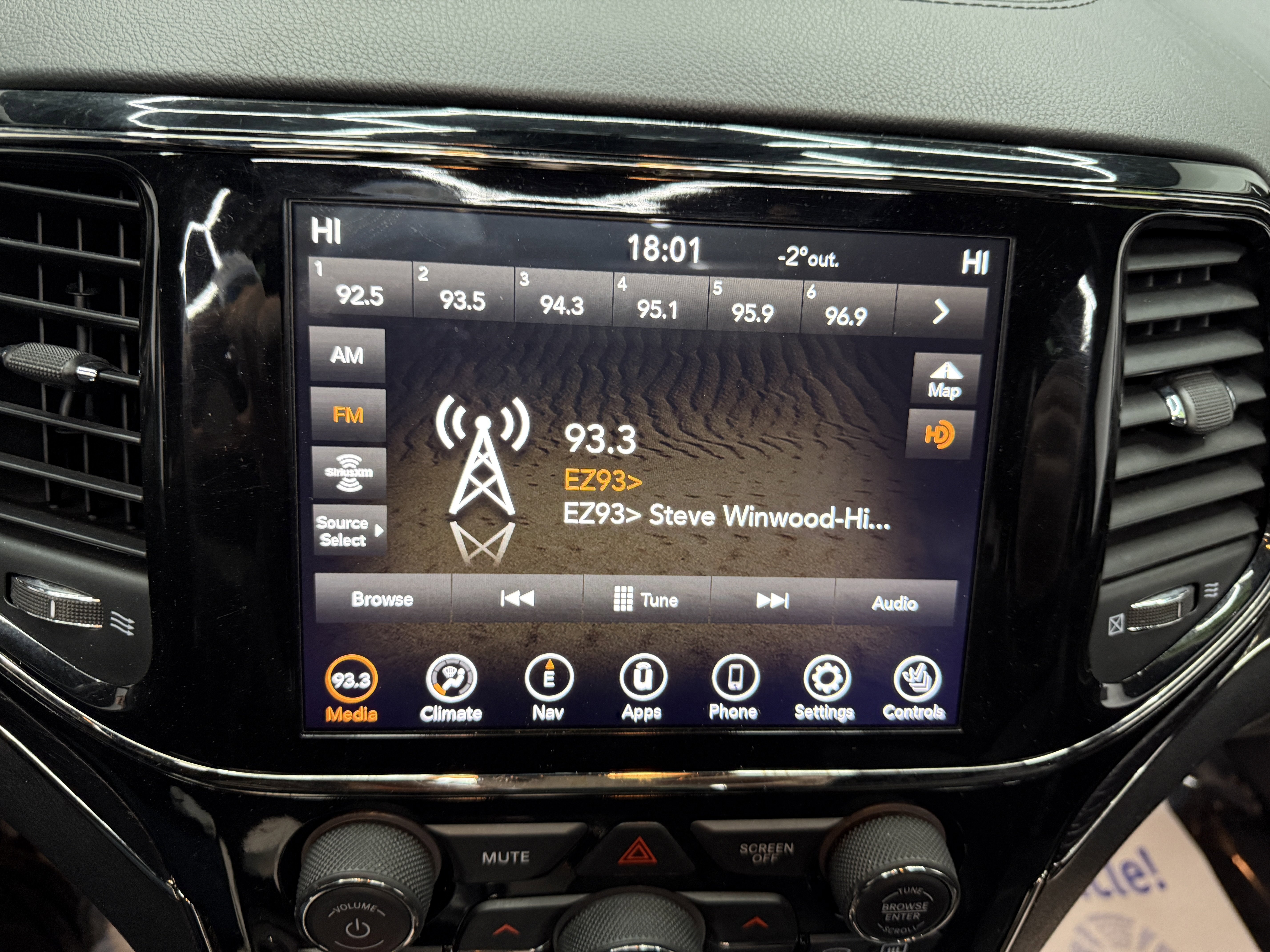 Used 2021 Jeep Grand Cherokee High Altitude image 18