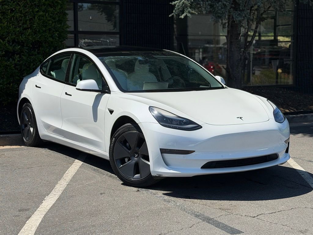 Used 2021 Tesla Model 3 Standard Range Plus RWD image 7