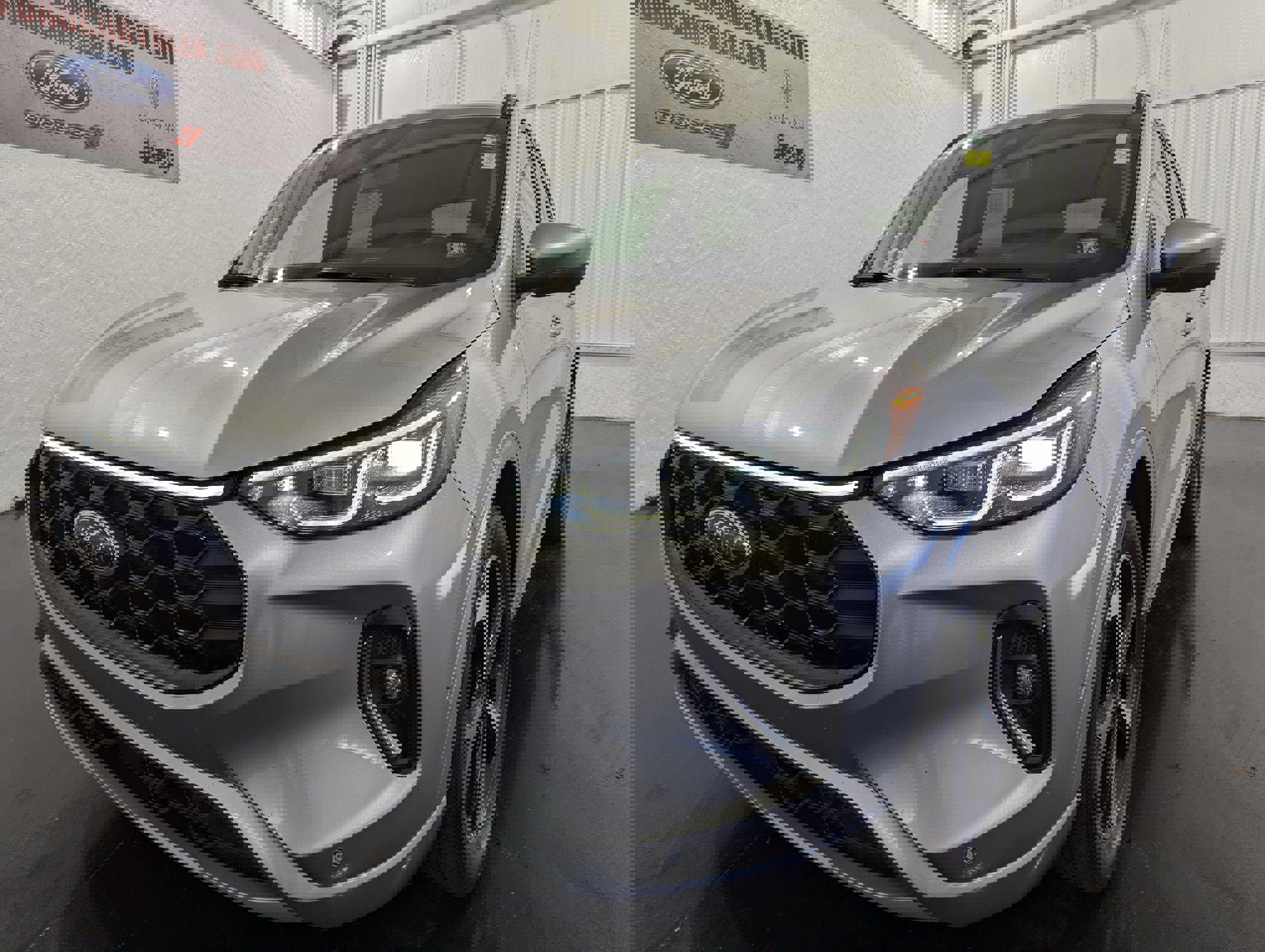 Used 2023 Ford Escape ST-Line Elite w/ Premium Technology Package image 4