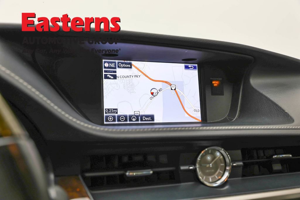 Used 2015 Lexus ES 350 w/ Luxury Package FWD image 18