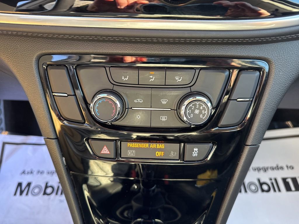 Certified 2022 Buick Encore Preferred w/ Safety Package image 12