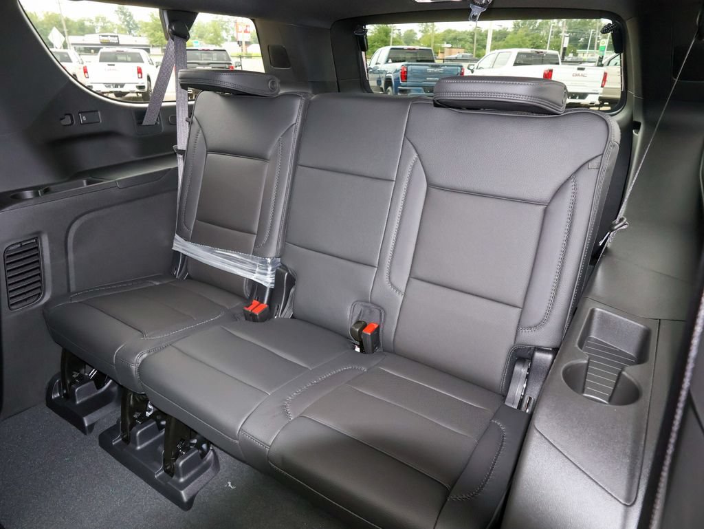 New 2026 GMC Yukon XL Denali w/ Denali Reserve Package AWD/4WD image 16