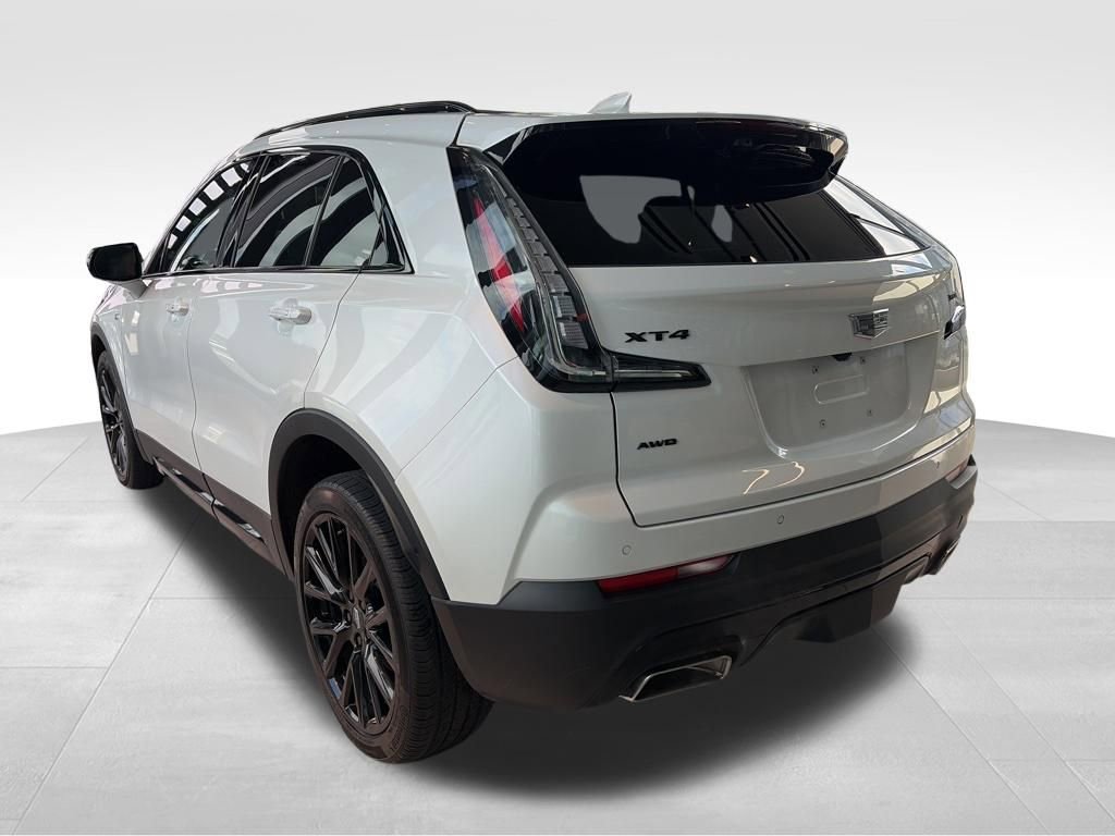 Used 2023 Cadillac XT4 Sport w/ LPO, Onyx Lite Package AWD/4WD image 15