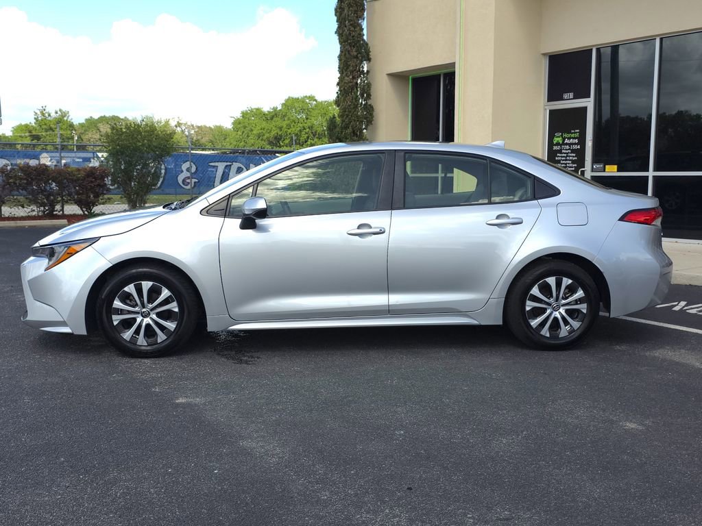 Used 2022 Toyota Corolla LE image 8