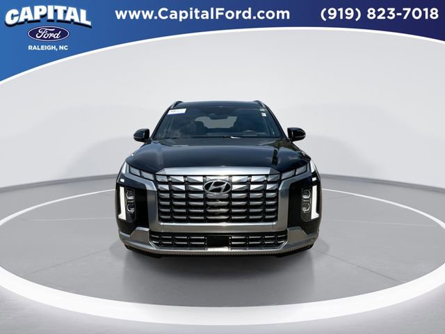 Used 2024 Hyundai Palisade Calligraphy image 3