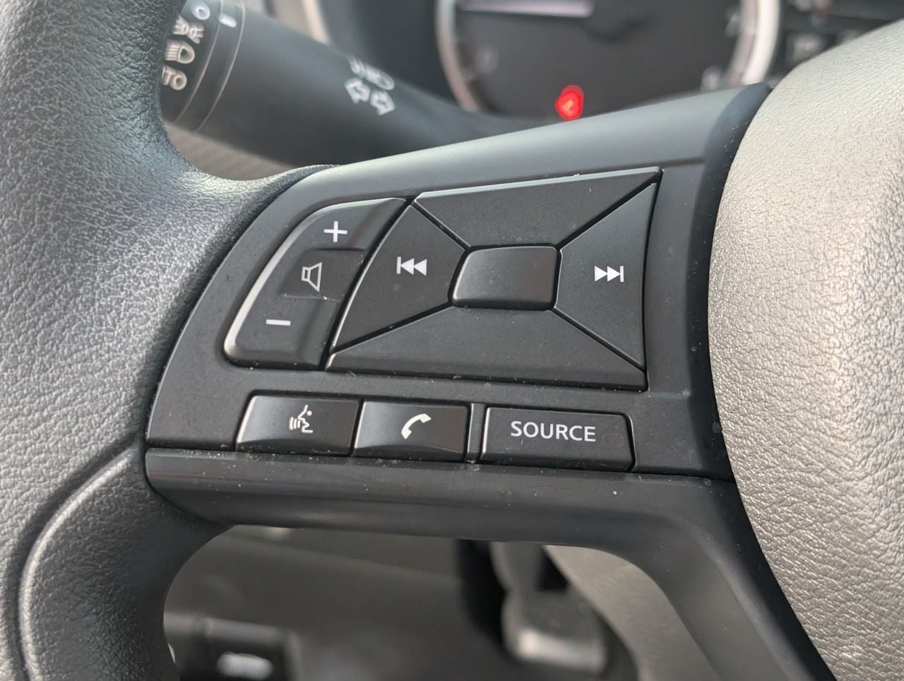 Certified 2025 Nissan Kicks Play S FWD image 22
