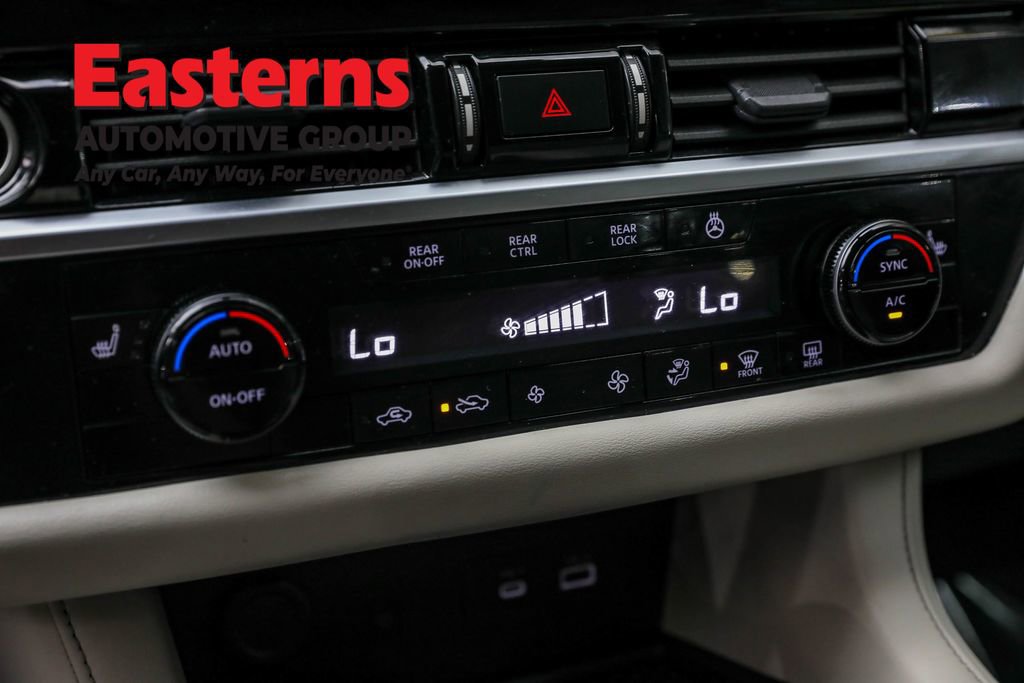 Used 2023 Nissan Pathfinder SL w/ SL Premium Package image 19