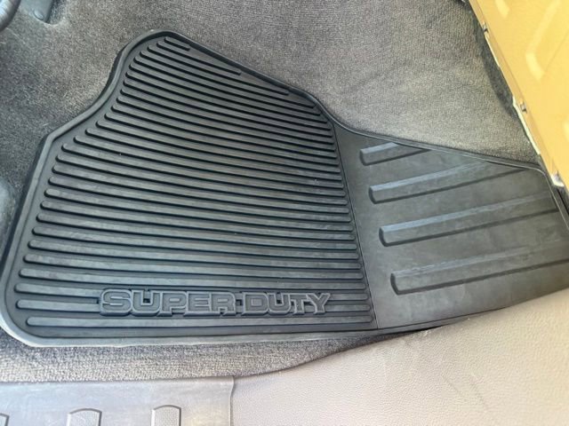 Used 2015 Ford F250 Lariat w/ Chrome Package image 37