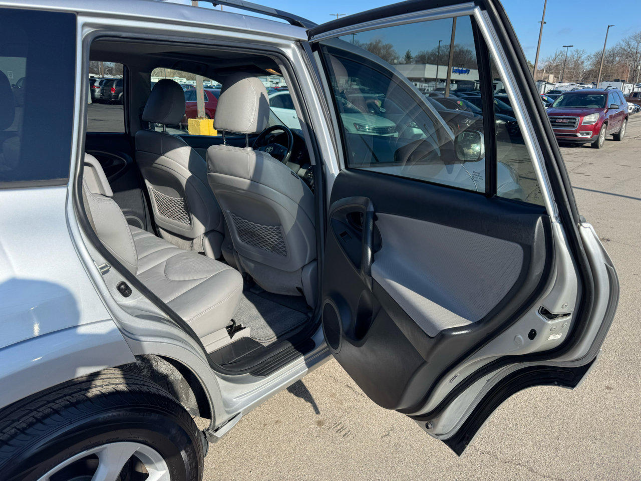 Used 2012 Toyota RAV4 Limited w/ Premium Plus Value Pkg image 10