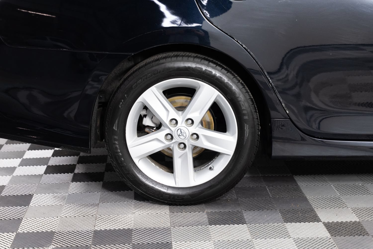 Used 2013 Toyota Camry SE w/ Convenience Pkg FWD image 37