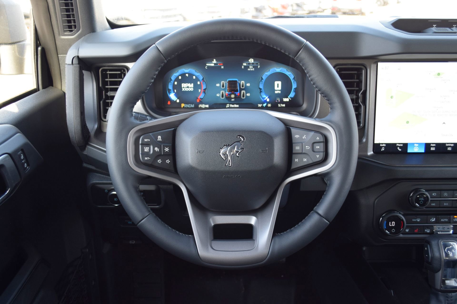 New 2026 Ford Bronco Badlands AWD/4WD image 8