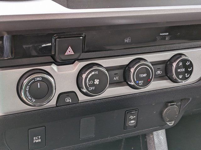 Used 2017 Toyota Tacoma SR5 AWD/4WD image 23