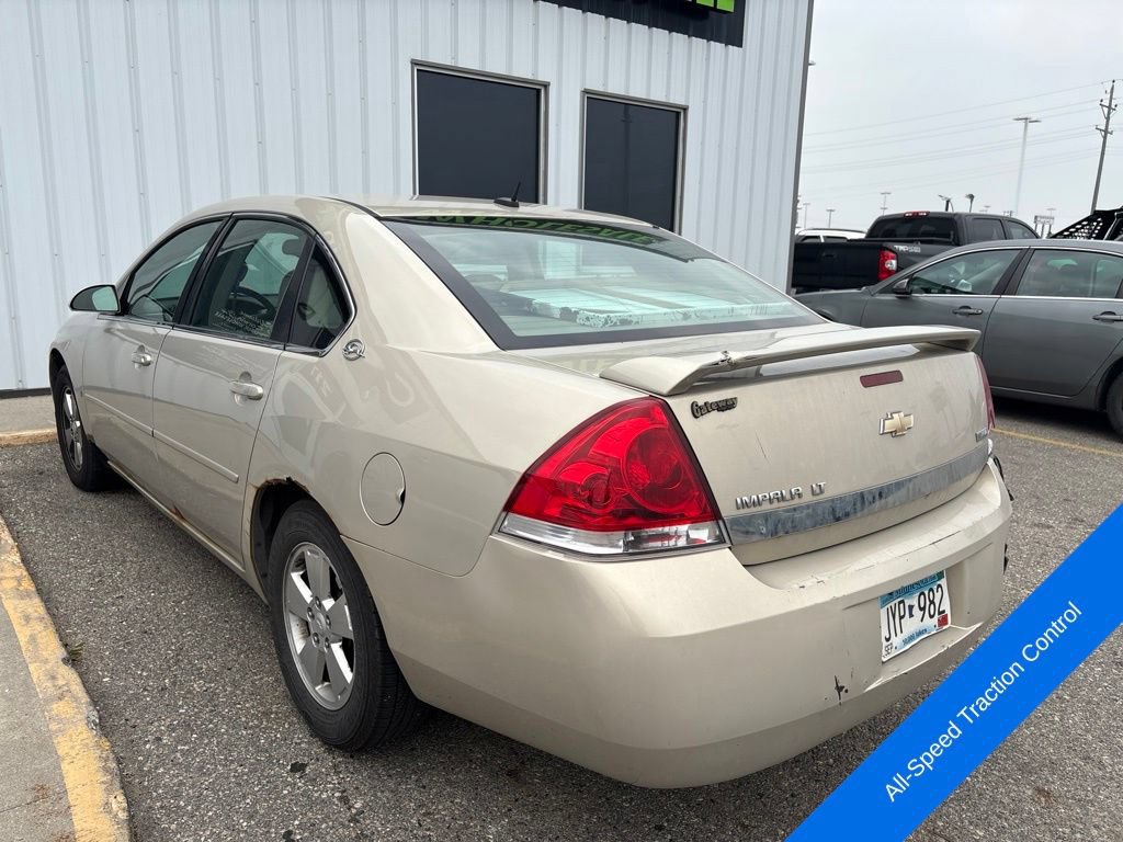 Used 2008 Chevrolet Impala LT w/ Luxury Edition Package FWD image 6