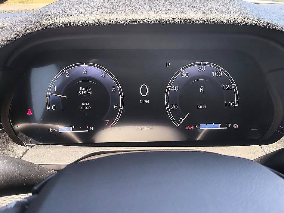 Used 2023 Jeep Grand Cherokee L Altitude AWD/4WD image 17