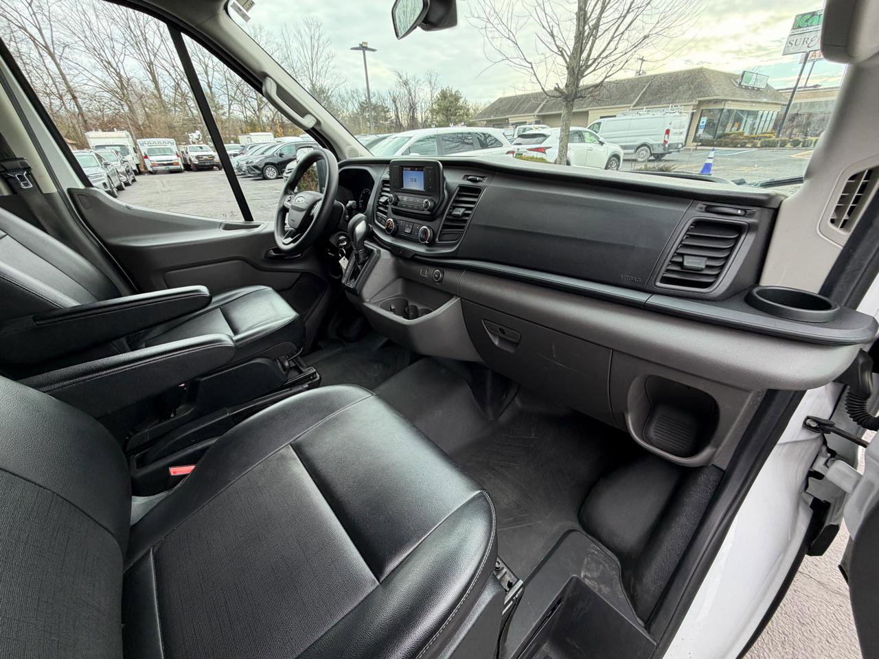 Used 2020 Ford Transit 150 XL RWD image 24
