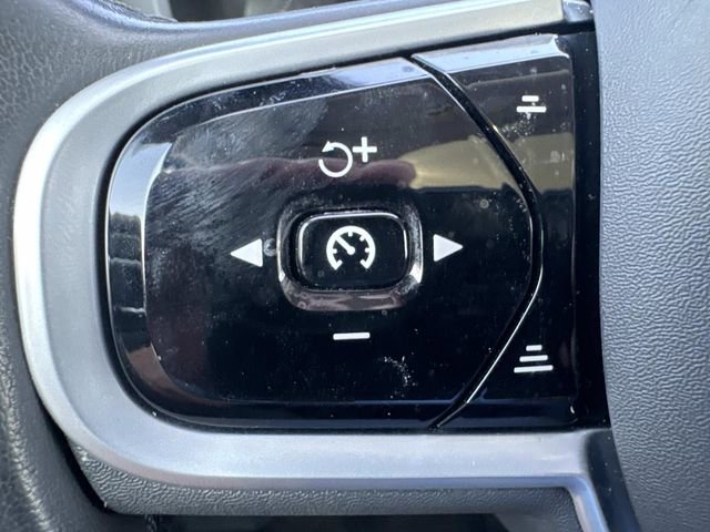 Used 2020 Volvo V60 T5 Cross Country w/ Protection Package Premier image 21