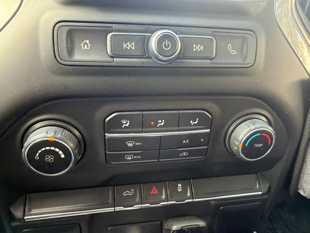 Used 2019 Chevrolet Silverado 1500 Custom w/ Custom Convenience Package AWD/4WD image 15