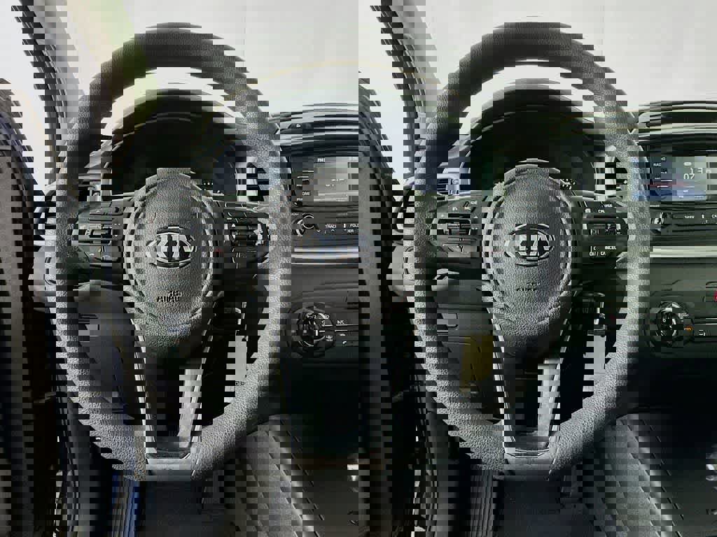 Used 2016 Kia Sorento LX image 16