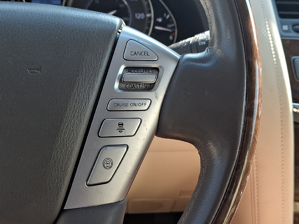 Used 2017 INFINITI QX80 4WD w/ Driver Assistance Package image 25