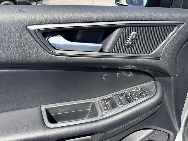 Used 2022 Ford Edge SE w/ Black Appearance Package AWD/4WD image 18