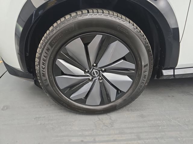 Used 2023 Nissan Ariya FWD image 16