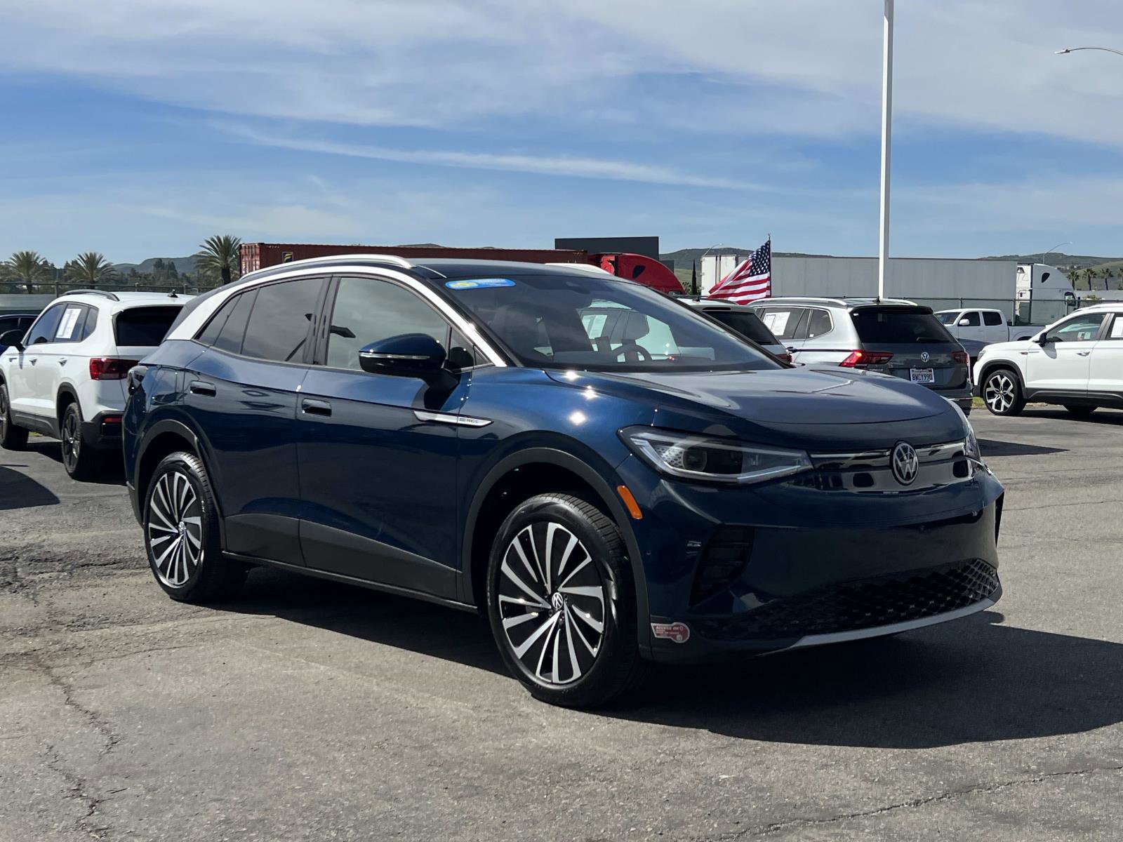 Used 2023 Volkswagen ID.4 Pro S Plus image 25