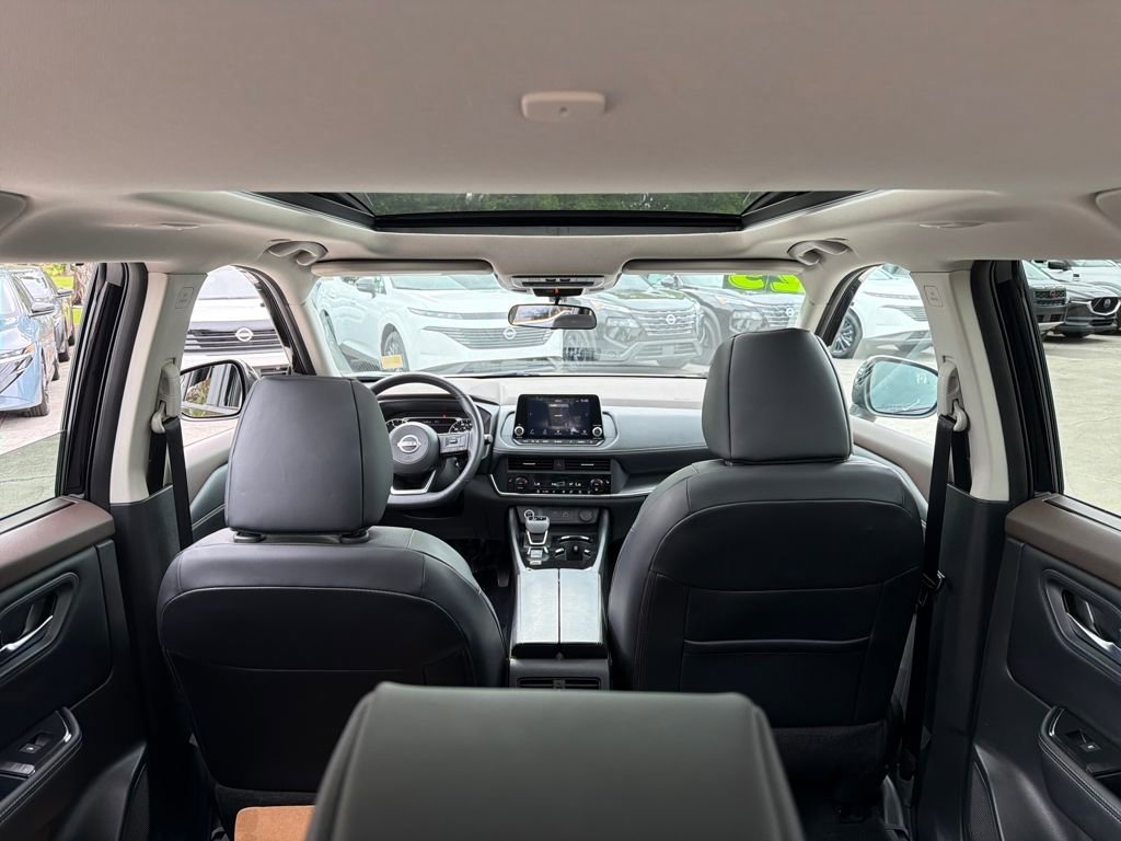 Used 2023 Nissan Rogue SV w/ SV Premium B Package FWD image 36