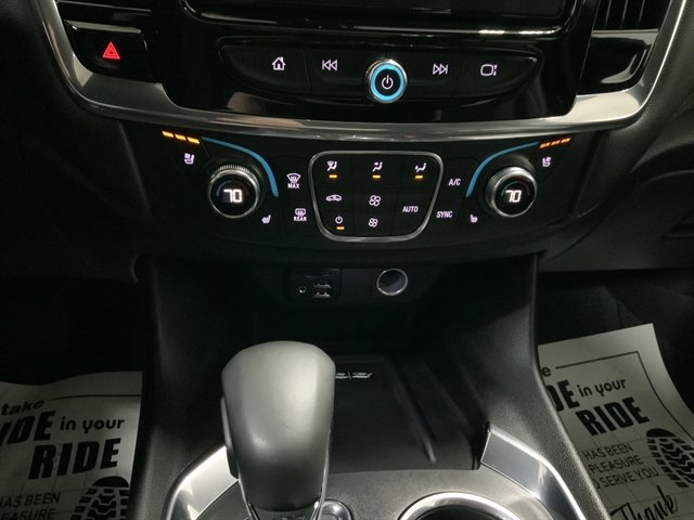 Used 2023 Chevrolet Traverse High Country image 41