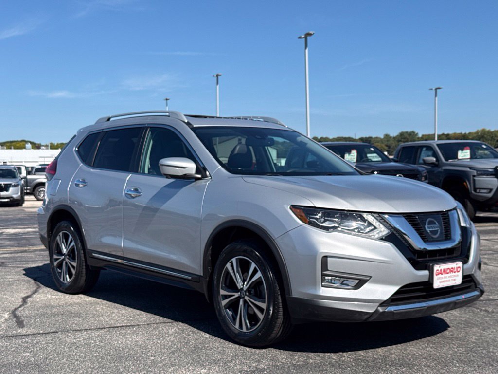 Used 2017 Nissan Rogue SL w/ SL Premium Package