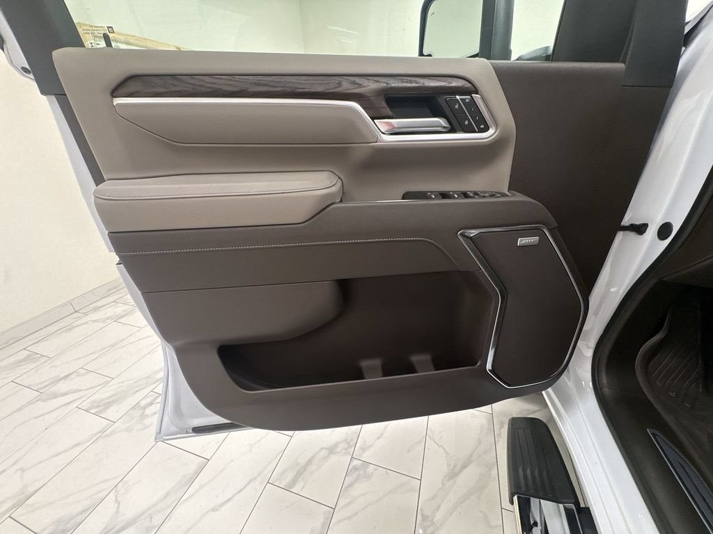 New 2026 GMC Sierra 3500 SLT w/ SLT Convenience Package AWD/4WD image 23