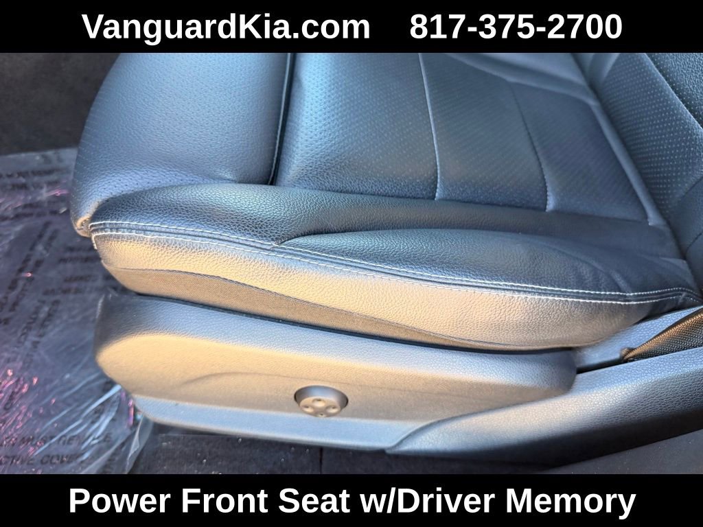 Used 2021 Mercedes-Benz GLC 300 w/ Premium Package image 14