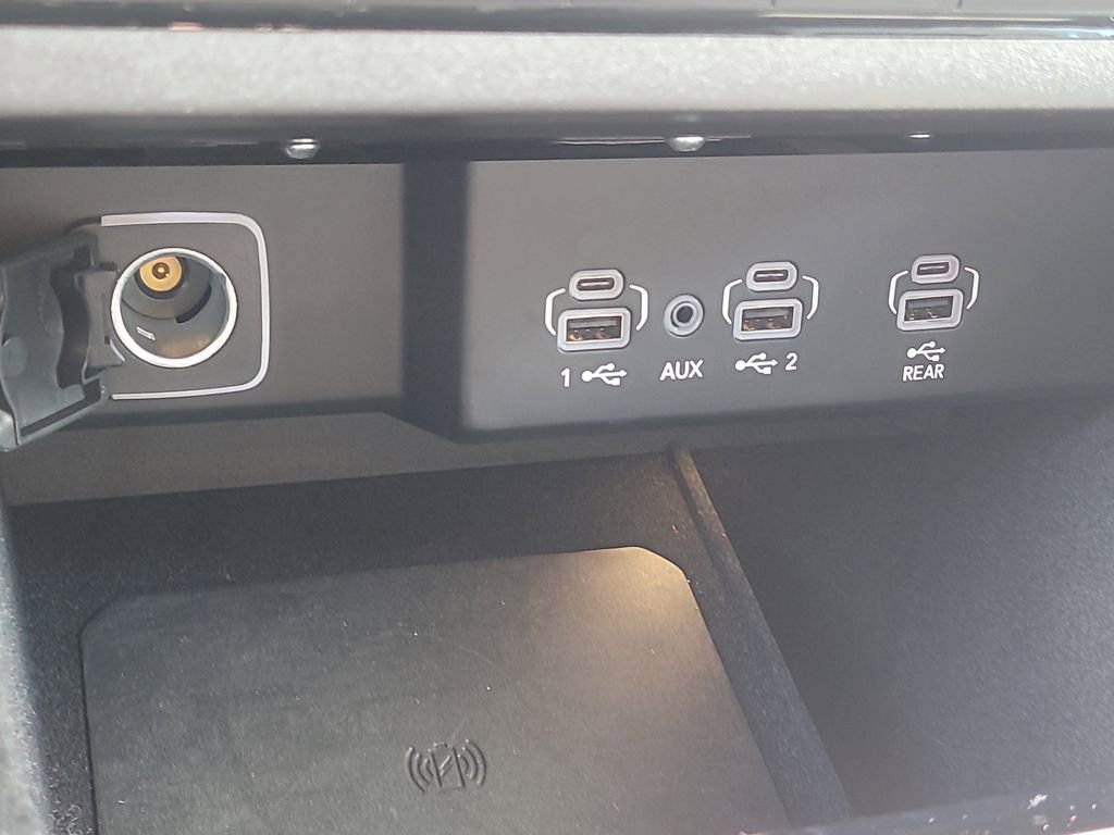 Certified 2024 Jeep Wagoneer Series III w/ Premium Group I image 26