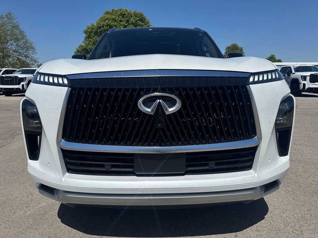 Used 2025 INFINITI QX80 Sensory image 10