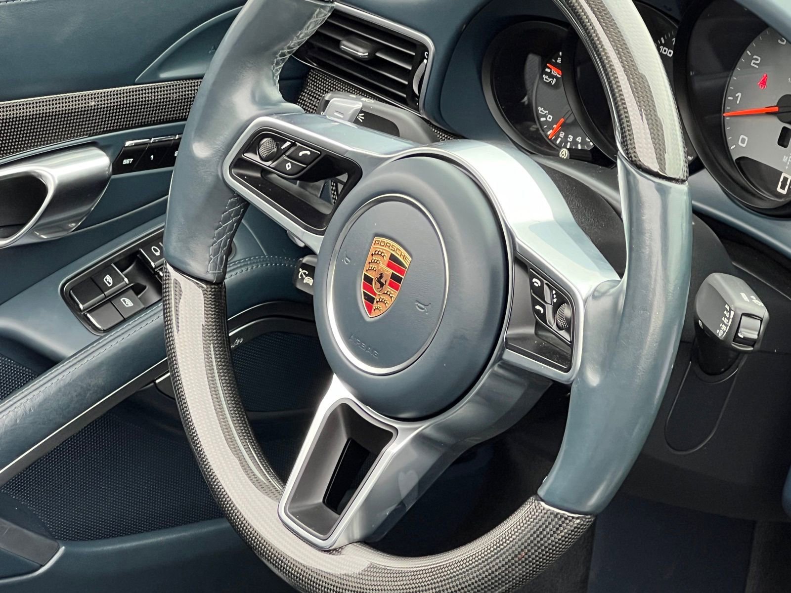 Certified 2017 Porsche 911 Targa 4S AWD/4WD image 23