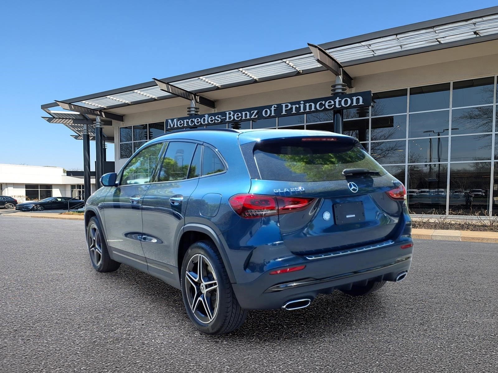 Certified 2023 Mercedes-Benz GLA 250 4MATIC image 5