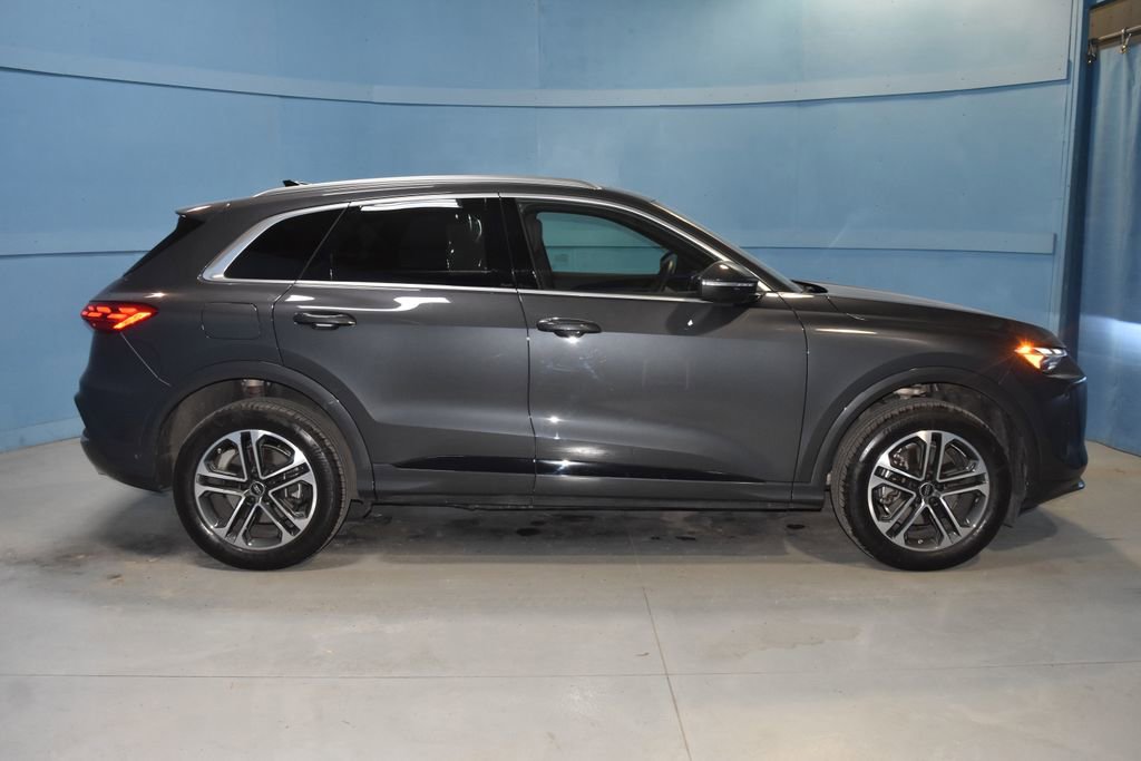 Certified 2025 Audi Q5 Premium w/ Convenience Package image 19