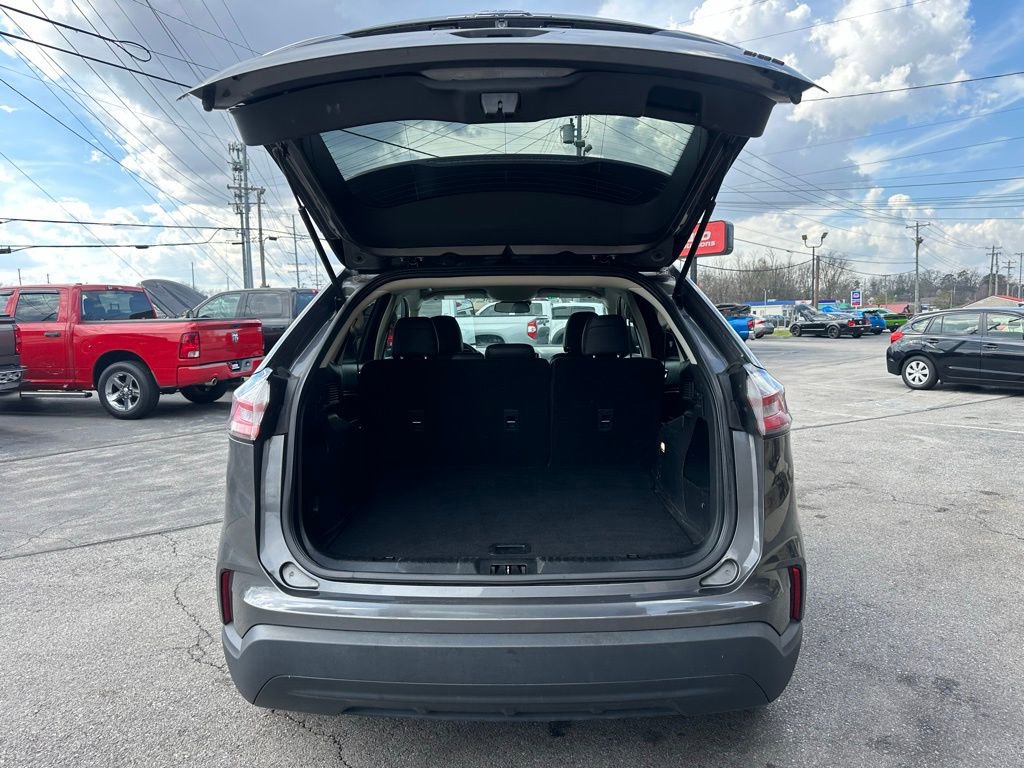 Used 2022 Ford Edge SE image 5