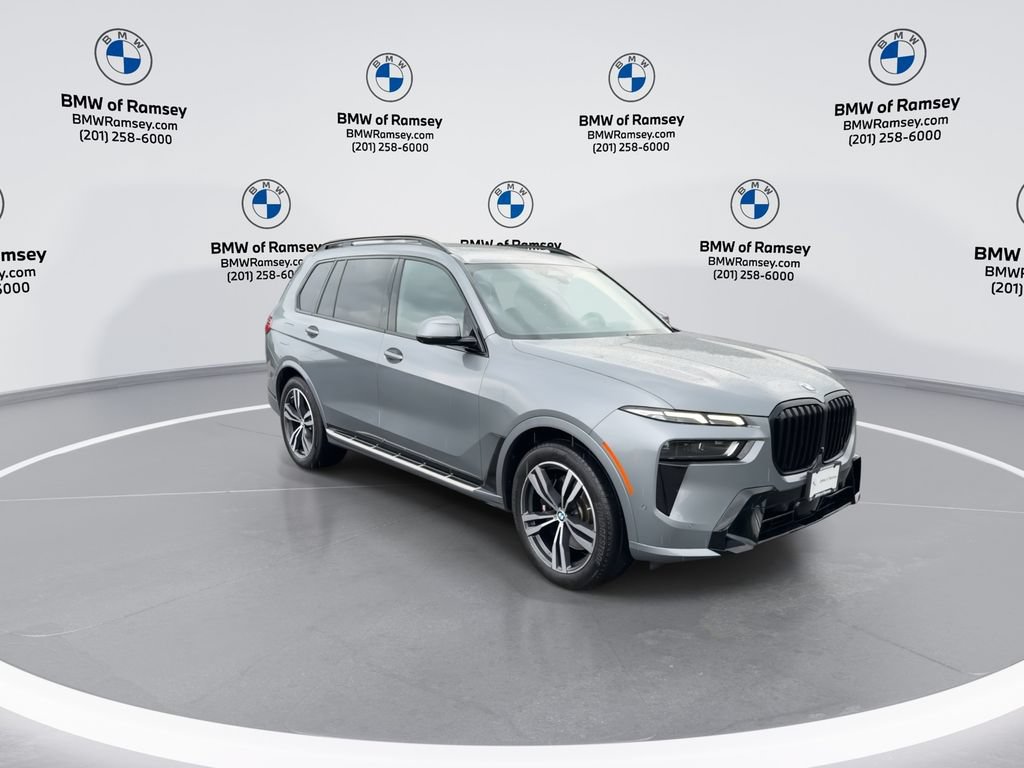 Used 2024 BMW X7 xDrive40i w/ M Sport Package AWD/4WD video 2