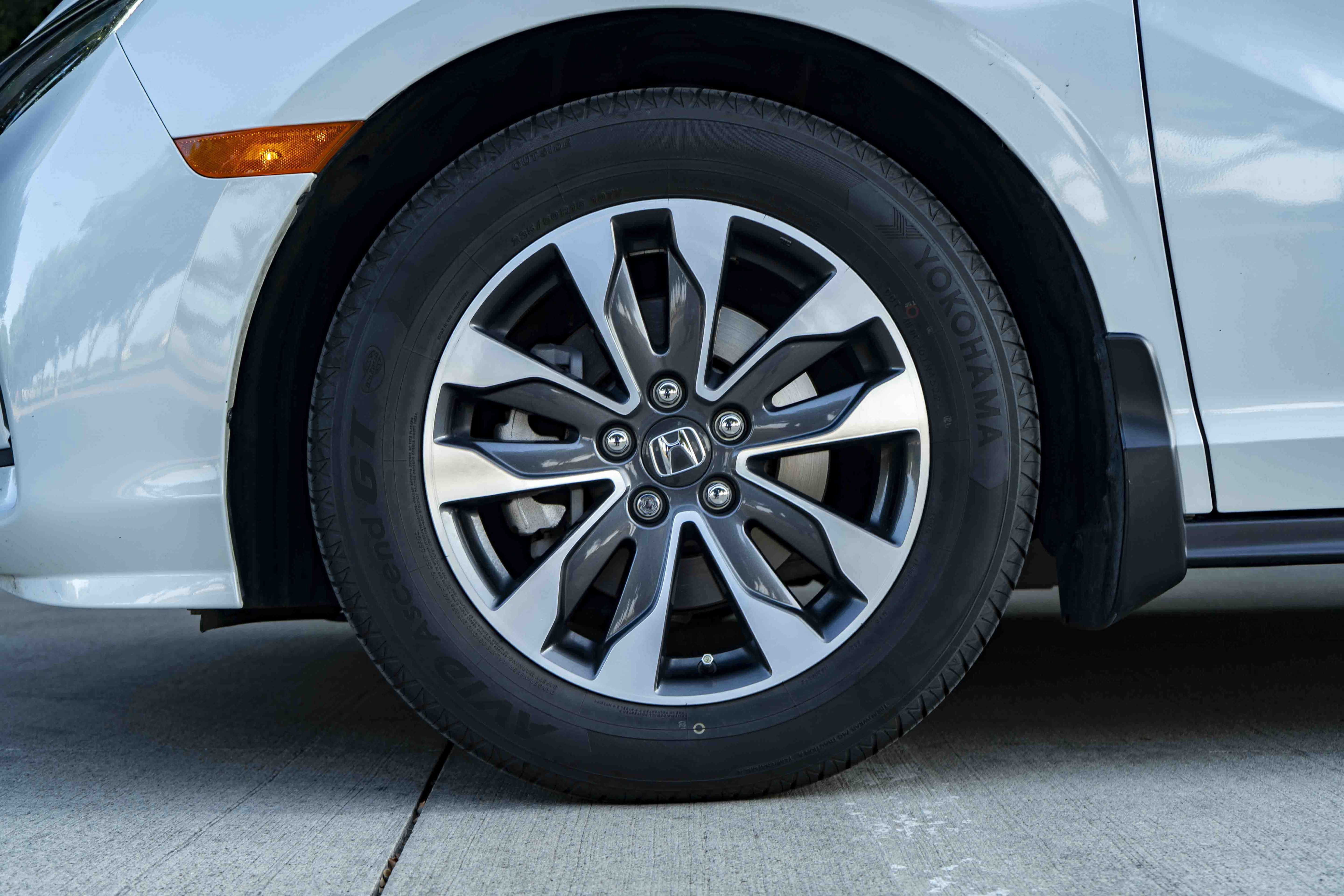 Certified 2023 Honda Odyssey EX-L image 14