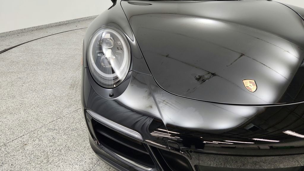Used 2018 Porsche 911 Carrera 4 GTS AWD/4WD image 9
