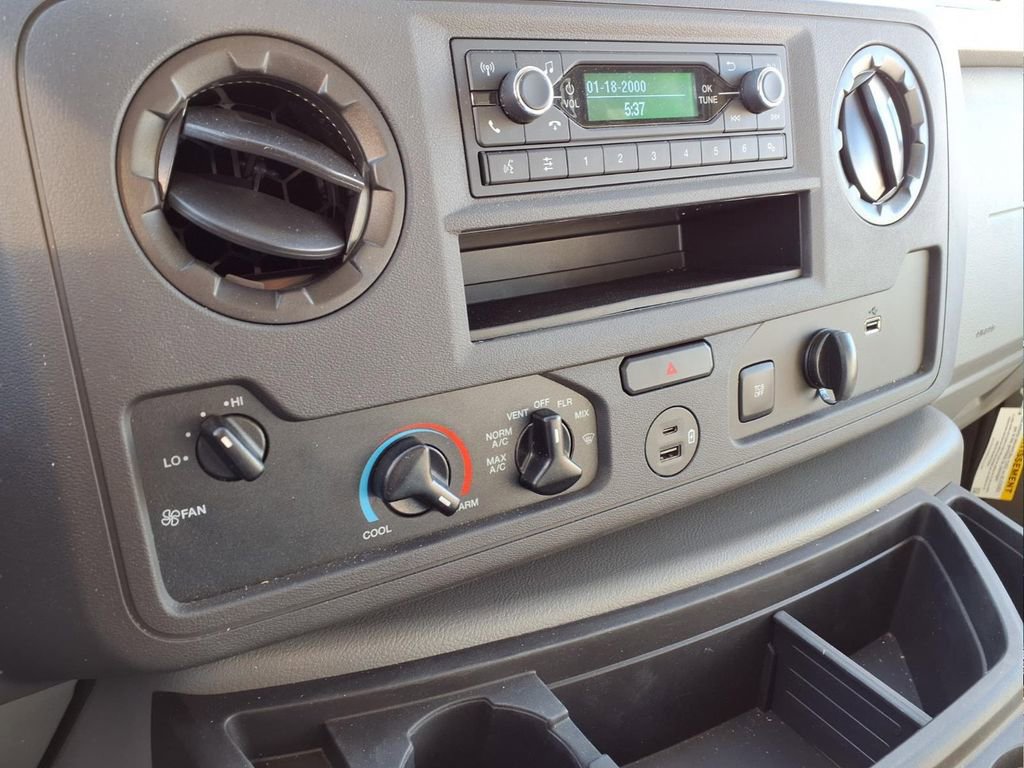 New 2024 Ford E-450 and Econoline 450 Super Duty w/ Power Windows & Locks Group RWD image 16