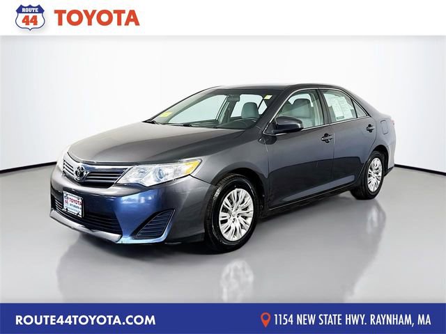Used 2014 Toyota Camry L image 1