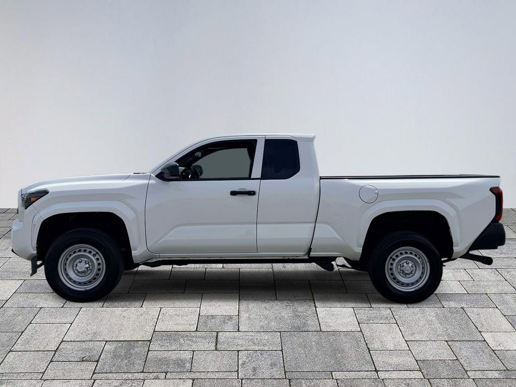 Used 2024 Toyota Tacoma SR image 4