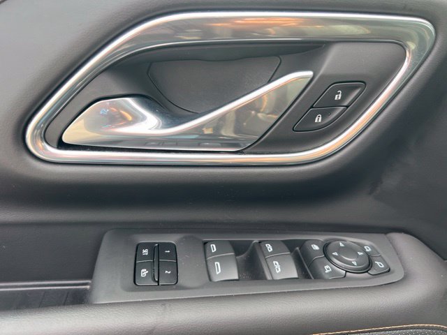 Used 2023 GMC Yukon AT4 w/ AT4 Premium Package AWD/4WD image 27