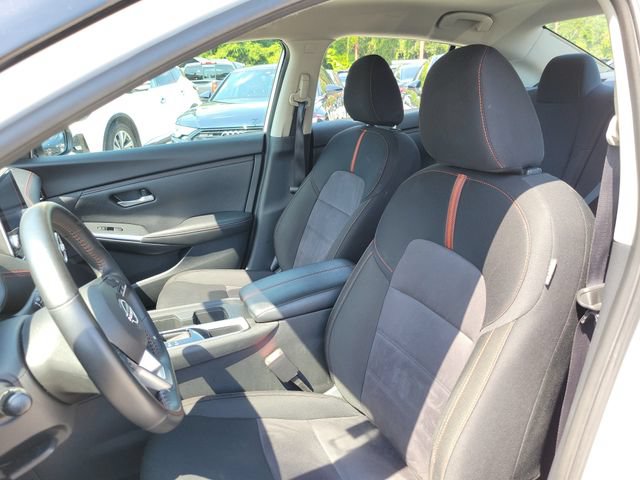 Certified 2025 Nissan Sentra SR FWD image 18