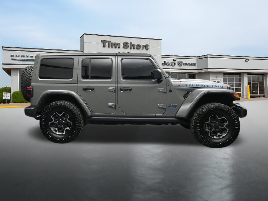 Used 2022 Jeep Wrangler Unlimited Rubicon 4xe w/ Dual Top Group AWD/4WD image 6