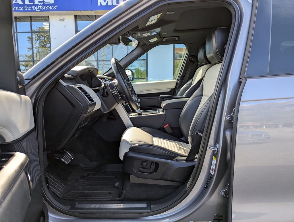 Used 2022 Land Rover Discovery S R-Dynamic AWD/4WD image 12