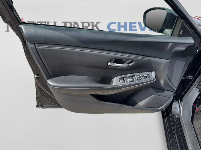 Used 2024 Nissan Sentra SV FWD image 10