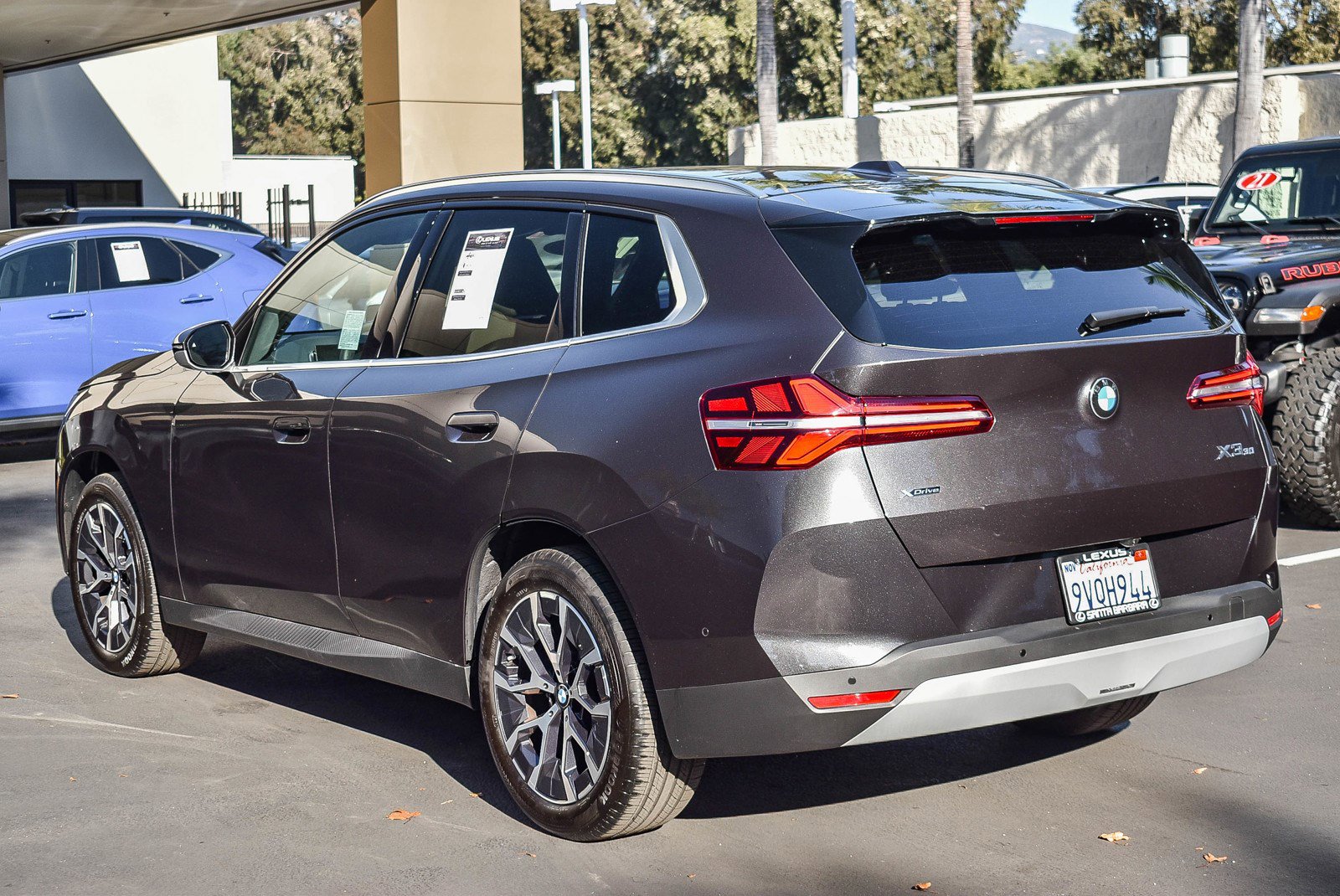 Used 2025 BMW X3 xDrive30i w/ Convenience Package image 4