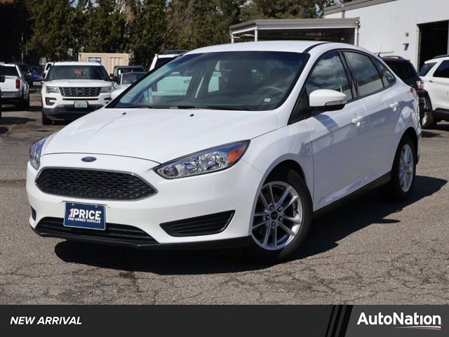 Used 2015 Ford Focus SE image 1